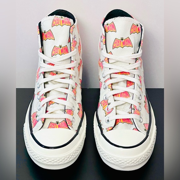 Converse Batman 80th Anniversary LIMITED EDITION - Picture 2 of 7